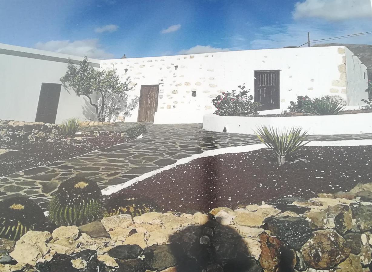 Bed & Breakfast Descanso Y Relax Puerto del Rosario  Exterior photo
